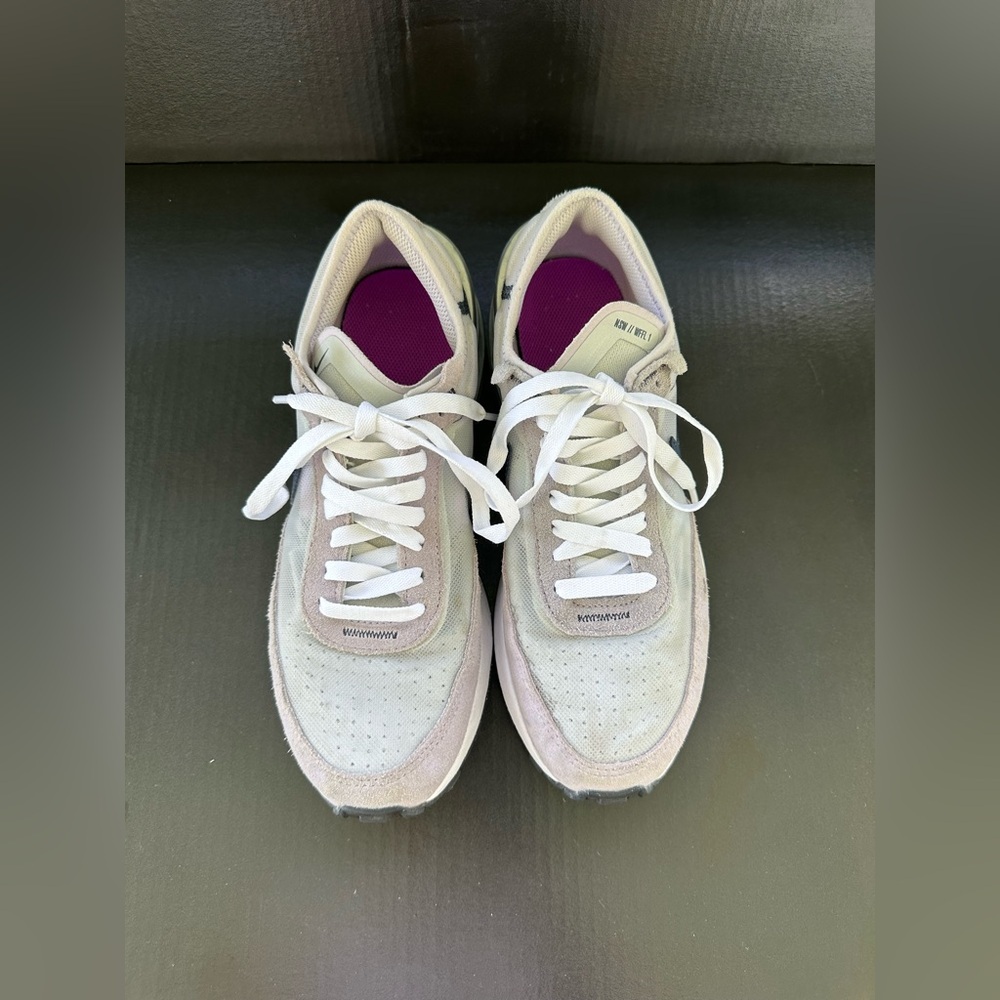 Nike Waffle One GS Size 6Y Violet Frost. - Picture 2 of 8